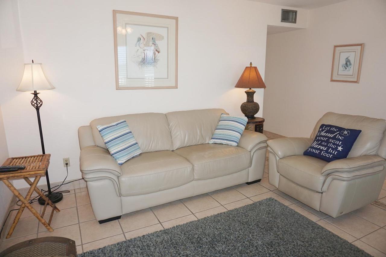 Redington Surf Resort By Travel Resort Services St. Pete Beach Esterno foto